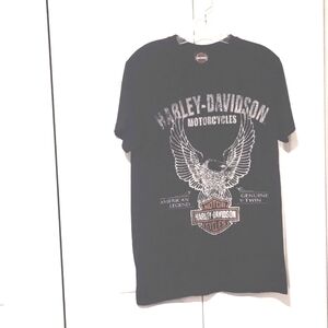 Harley Davidson short sleeve men's top from Nassau, Bahamas size small